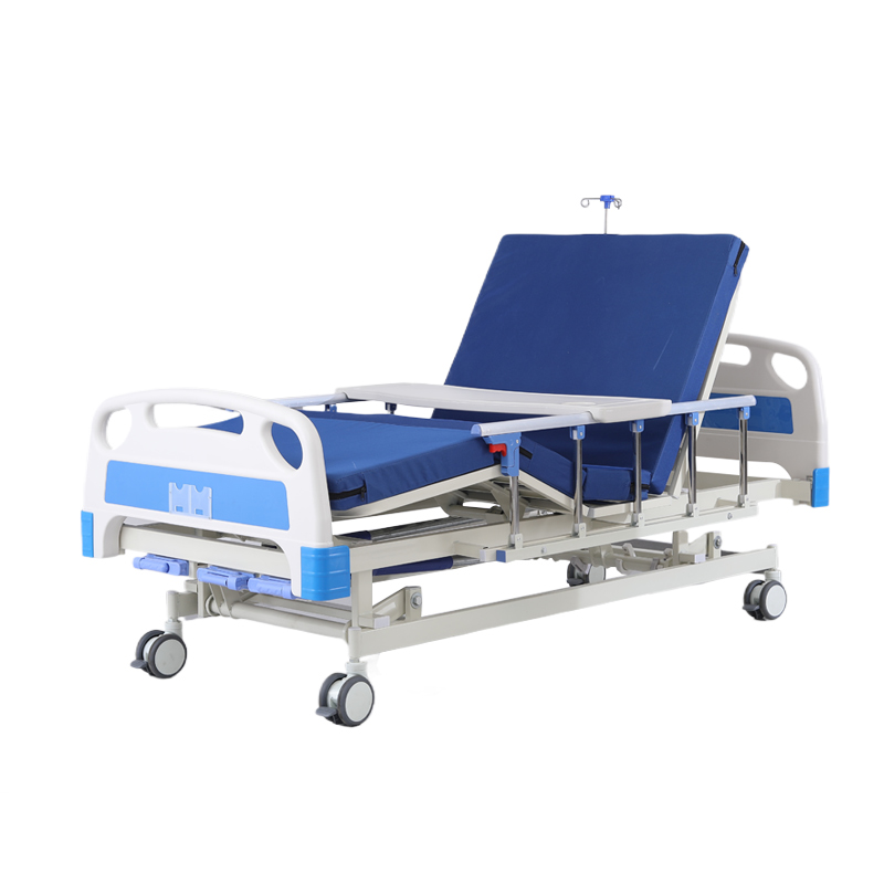 Manual hospital bed with 3 cranks, 4 folding sections